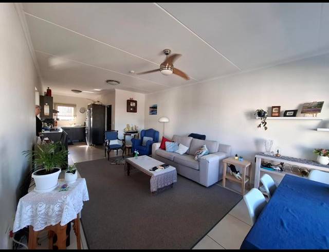 2 BEDROOM PROPERTY TO RENT IN DE VELDE